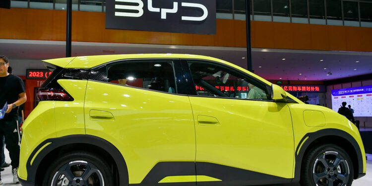 BYD frena su plan de fábrica en México por tensiones geopolíticas y aranceles