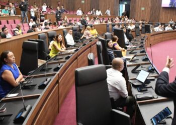 Desempolvan en el Congreso la Ley de Revocación de Mandato