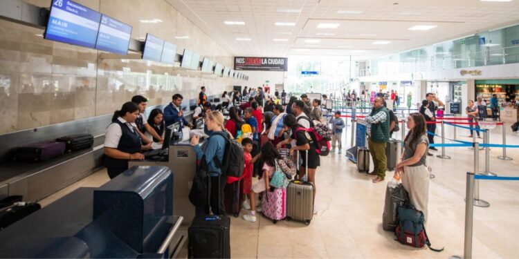 Marginal aumento de 1.8% en el tránsito aéreo a Oaxaca