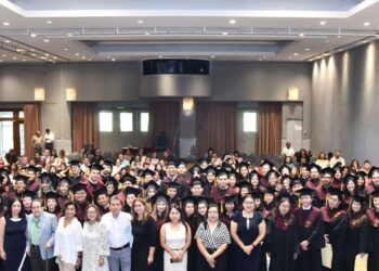 Nuevos terapeutas físicos y ocupacionales de la UABJO
