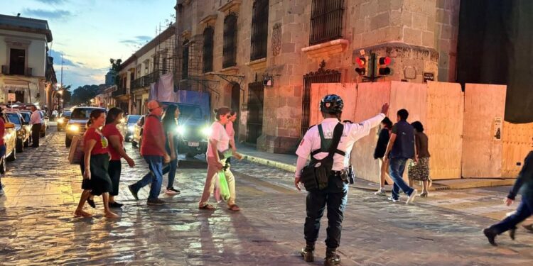 ¿Pensabas ir la centro? ¡Ni te acerques!; cierran calles por festejo