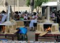 Oaxaqueñas, con el fogón encendido para la tlayuda más grande del mundo