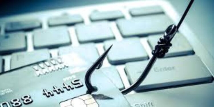 Alertan contra repunte de ciber fraudes en vacaciones