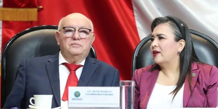Foto: Internet // El titular de la ASF, David Colmenares Páramo, entrega informes de fiscalización de la Cuenta Pública 2024.
