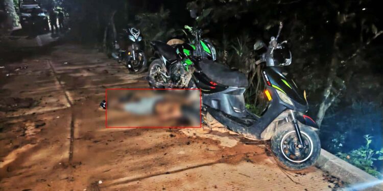 Entre dos motos estacionadas quedó tendido el cuerpo de Leonardo V. C., de 34 años.
