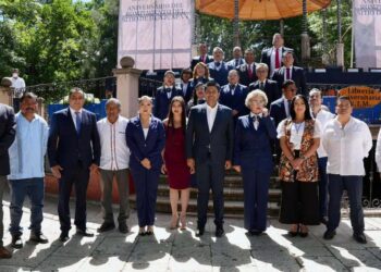 El Cabildo de Huajuapan rindió homenaje a los héroes del rompimiento del sitio, símbolo de resistencia y fe del pueblo mixteco.
