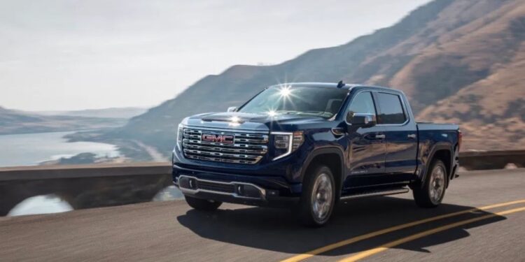 Alerta Profeco: Revisión urgente de 932 unidades del GMC Sierra 2022 por riesgo de accidente