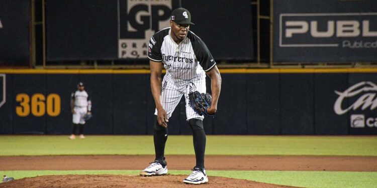 Fotos: Leobardo García Reyes // Guerreros de Oaxaca arrancó serie con Tigres.