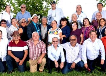 Integrantes de la 27ª Generación (1972-1975) se reencontraron para conmemorar cinco décadas de su egreso de la secundaria.