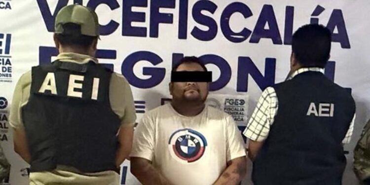 La aprehensión se realizó en cumplimiento a un mandato judicial.