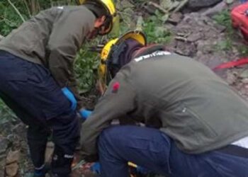 La lesionada fue trasladada en código rojo al área de urgencias del Hospital Pilar Sánchez Villavicencio.