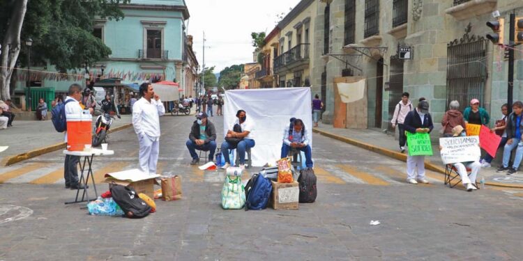 Foto: Adrián Gaytán // Las y los manifestantes confiaron en la promesa de las autoridades de dar solución definitiva a cada una de sus demandas.