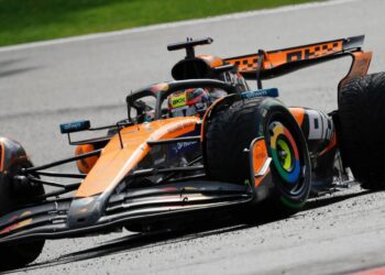 Piastri y Norris impulsan a McLaren a la cima