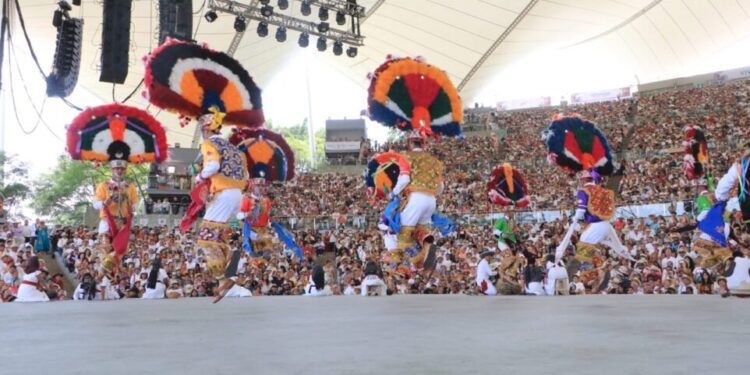 ¡Infamia!¿Cuánto pagó CORTV por traducir la Guelaguetza 2023?