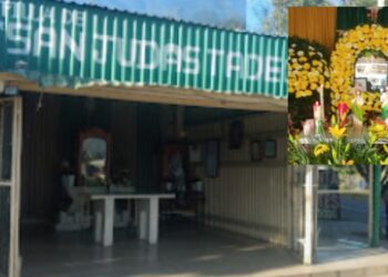 ¡Indignación en capilla del crucero de la “Y”! Sorprendida robando limosnas con imán!