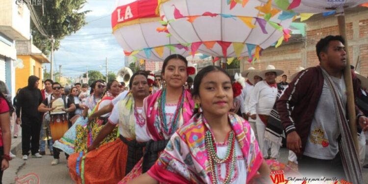 Guelaguetza magisterial en Nochixtlán