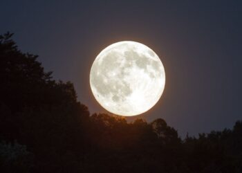 ¿En qué fecha de agosto se podrá observar la Superluna de Esturión?