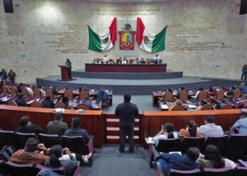 Luego de los recientes dictámenes aprobados por el Congreso del Estado de Oaxaca para la desaparición de poderes en los municipios San Juan Mazatlán, Mixes y Zapotitlán Palmas, a la fecha suman 10 municipios con comisionados provisionales.