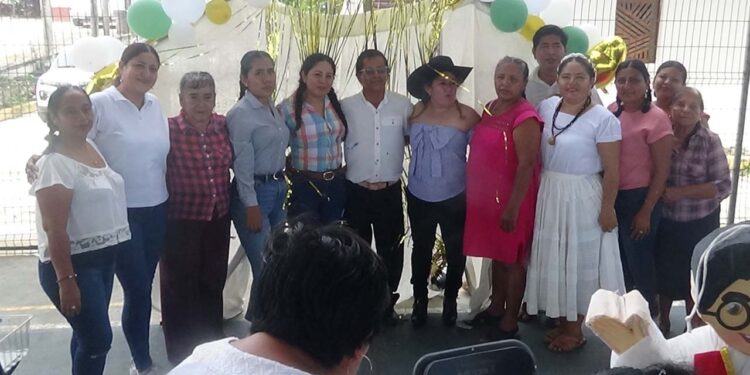 Emotiva despedida al Padre Chanito en Santa María Tonameca