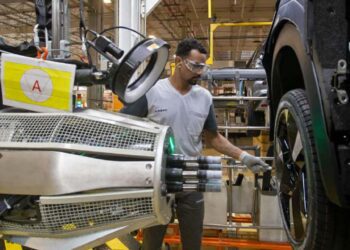 Confirma Nissan, se va de Cuernavaca Civac; baja 28% la producción