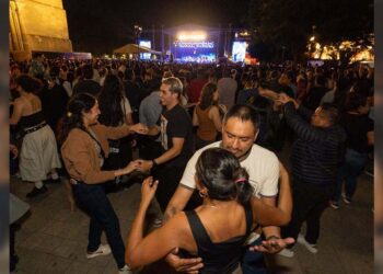 Baila Oaxaca a ritmo de salsa en aleccionador concierto