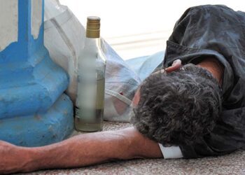 Foto: internet – ilustrativa // Las atenciones médicas por casos de intoxicación aguda por alcohol van en aumento en este 2025.
