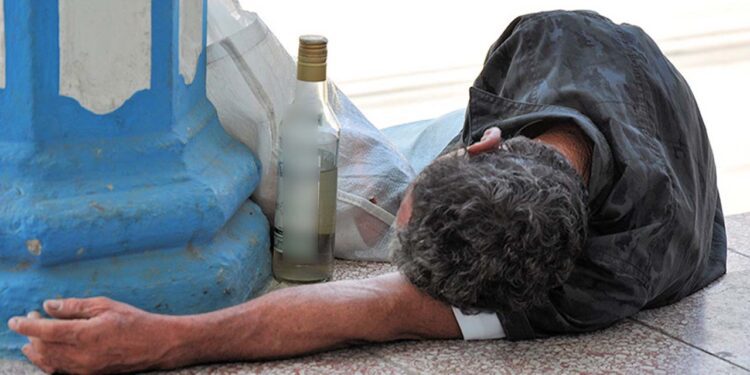 Foto: internet – ilustrativa // Las atenciones médicas por casos de intoxicación aguda por alcohol van en aumento en este 2025.