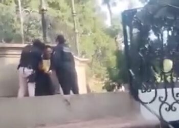 ¡Escena impactante en el zócalo! ¿Quién cuida a los que gritan en silencio en las calles de Oaxaca?