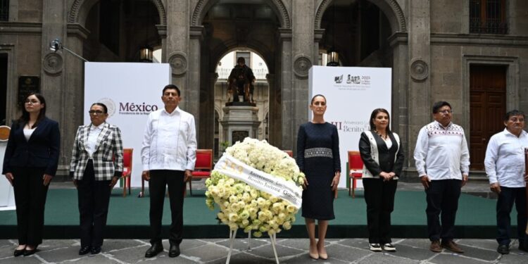 En Palacio Nacional celebran el 153 aniversario luctuoso de Benito Juárez