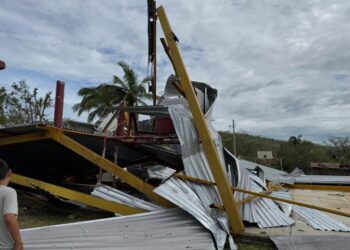 Sólo 33 de los 57 municipios oaxaqueños que han solicitado declaratoria de emergencia ha superado el análisis, declaró Manuel Maza, coordinador de Protección Civil.