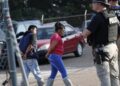 Redadas en California dejan más de 100 migrantes detenidos; comunidades en alerta