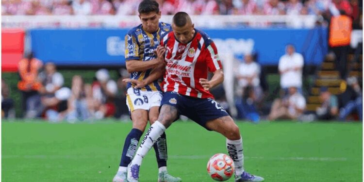 Chivas remonta y gana 4-3 al Atlético de San Luis
