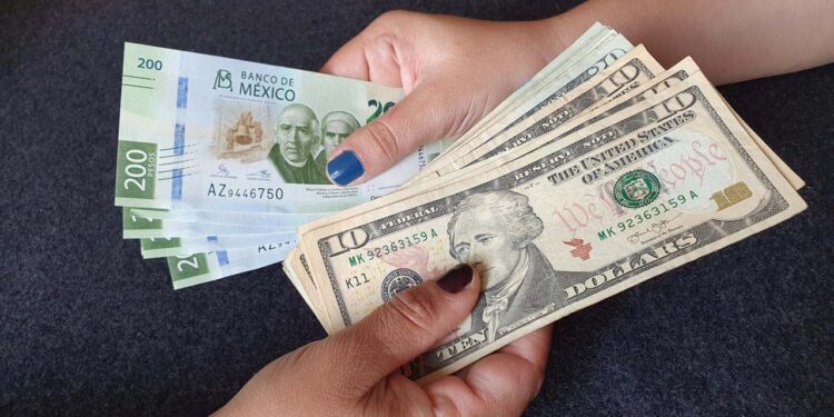 Foto: ilustrativa // De enero a marzo del 2025, la entidad oaxaqueña se ubicó en el séptimo lugar de los estados con mayor recepción de remesas.