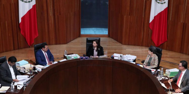 TEPJ avala “burros; INE entregará constancia a jueces y ministros con menos de 9 en examen