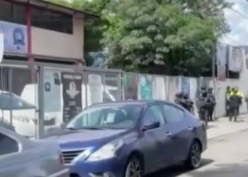 ¡Terror en Aragón! Hombre armado toma rehenes en gimnasio e iglesia y es abatido por la Policía