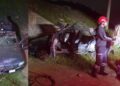 Familia de Tlacolula vive momentos de terror tras volcar con su auto desde puente en El Tule