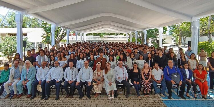 Foto: Lisbeth Mejía Reyes // 322 alumnos de nuevo ingreso están listos para iniciar sus estudios universitarios.
