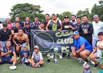Foto: Leobardo García Reyes // Casa Club es el campeón de la Liga Talazdi de Zaachila.