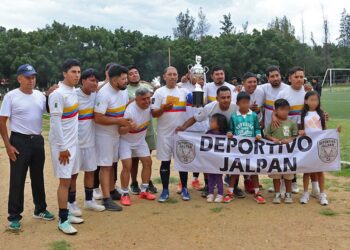 Fotos: Leobardo García Reyes // Deportivo Jalpan es el campeón de Segunda Fuerza.