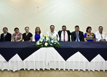 Fotos: Rubén Morales // Especialistas en el área se reunieron en un acto solemne para presenciar la toma de protesta.