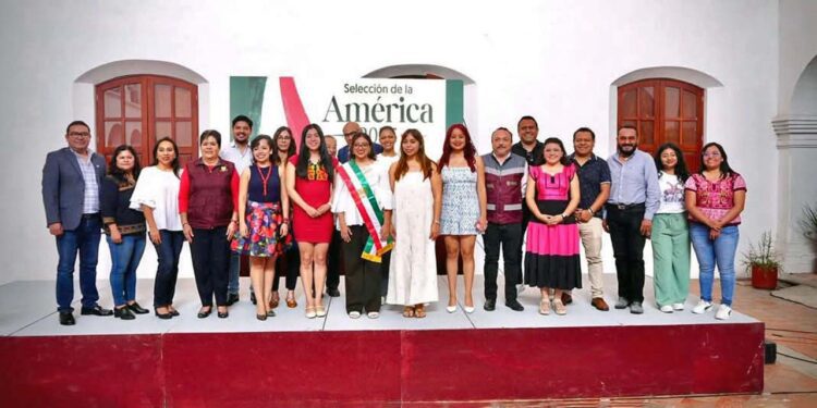 Fotos: Municipio de Oaxaca de Juárez // La América y sus coristas son figuras que se han vuelto parte esencial de las fiestas patrias en el estado y otras partes del país.