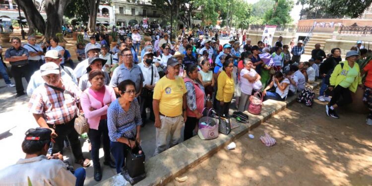 Foto: Adrián Gaytán // Exigen el pago del bono 2025 para 792 de sus agremiados.