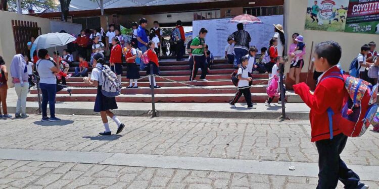 Foto: archivo // Las denuncias por estafa han aumentado, teniendo como principales víctimas a ambulantes y amas de casa que necesitan dinero por el inicio del ciclo escolar.