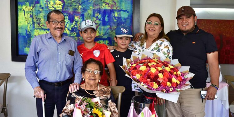 Diversión garantizada en cumple de Lidia Navarro