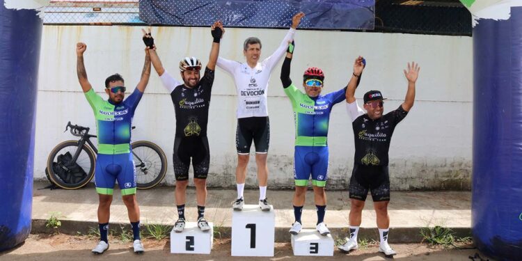 Fotos: Leobardo García Reyes // Moisés Ramírez fue el vencedor de la carrera de ruta.
