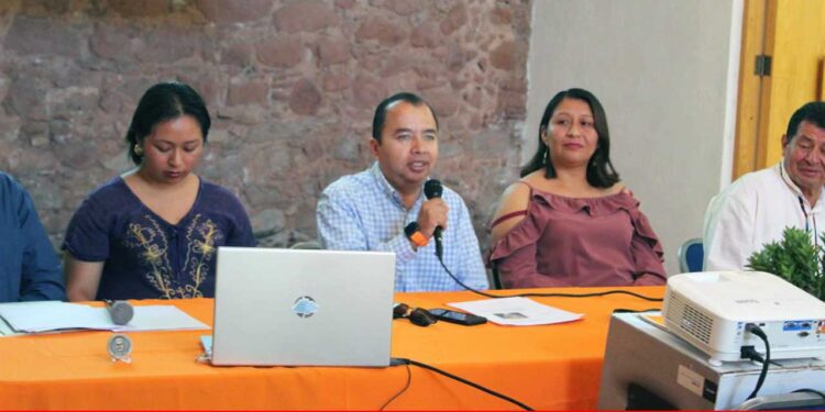 Promueven un manual claro y muy funcional que facilite el aprendizaje de conocimientos básicos de computación.
