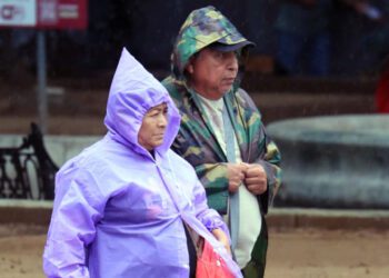 Foto: Adrián Gaytán // Exhortan a la población a tomar medidas de prevención para evitar enfermedades en temporada de lluvias.