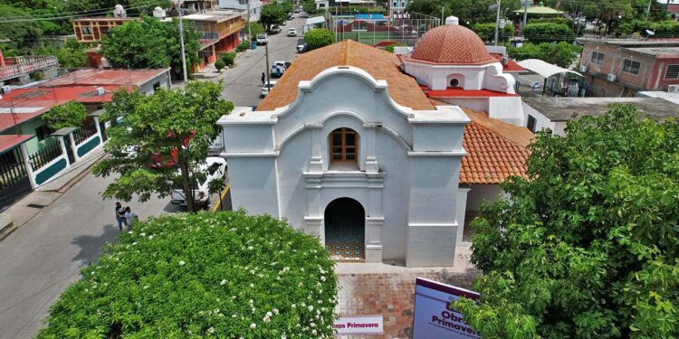 Foto: redes sociales // El templo de la virgen del Rosario fue afectado por el sismo del 7 de septiembre de 2017.