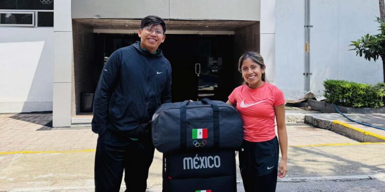 Mariel Salazar se prepara para su participación.
