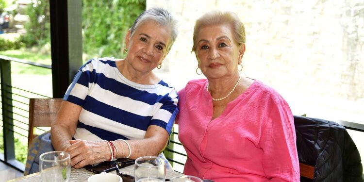 Fotos: Rubén Morales // Olga Cruz Allende y Gloria Allende.